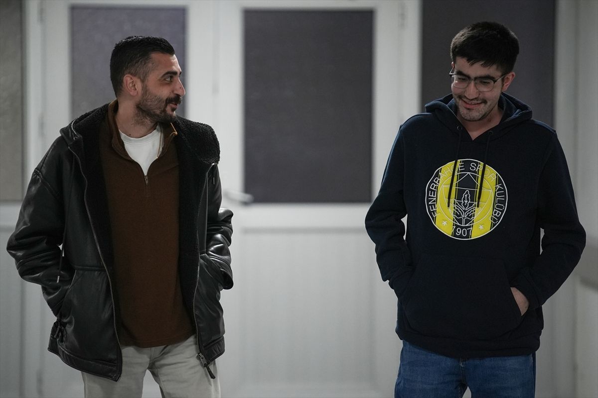 Kendisinden 4 gün önce kalp nakli olan hastane arkadaşına ilk sözü 'Abi kurtulduk' oldu