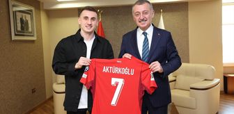 Kerem Aktürkoğlu'ndan Kocaeli Büyükşehir Belediye Başkanı Büyükakın'a ziyaret