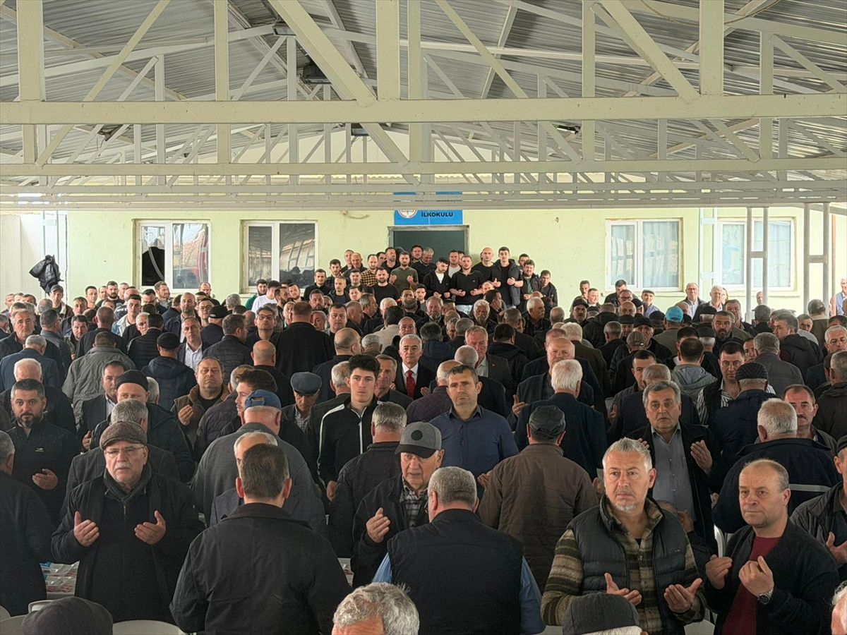 Kırklareli Valisi Turan, yağmur ve şükür duasına katıldı