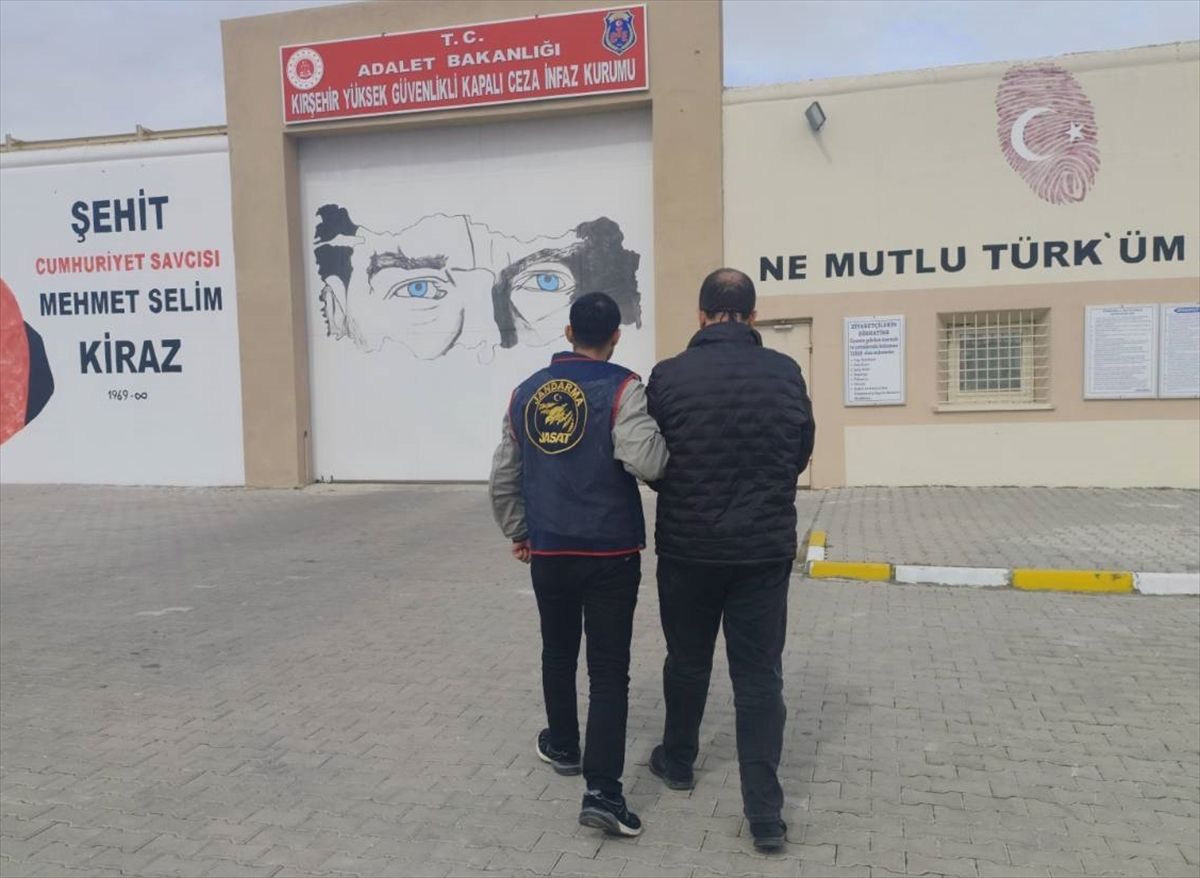 Kırşehir'de firari FETÖ hükümlüsü yakalandı