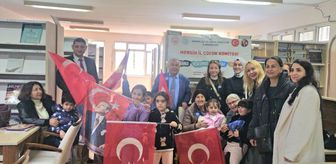 Mersin'de çocuklar yaşlılar ile kitap okudu