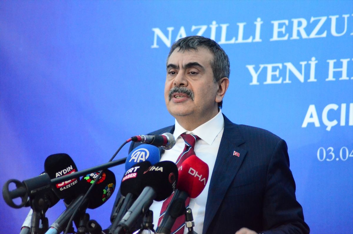 Milli Eğitim Bakanı Tekin, Aydın'da dernek açılışında konuştu Açıklaması