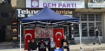 Muş'ta aileler DEM Parti önündeki eylemlerini sürdürüyor