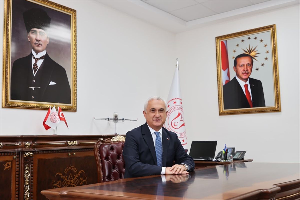 Muş Valisi Çakır AA'nın 106. kuruluş yıl dönümünü kutladı