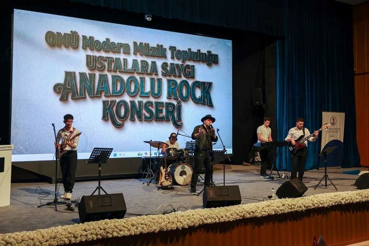 OMÜ'de 'Ustalara Saygı Anadolu Rock Konseri' düzenlendi