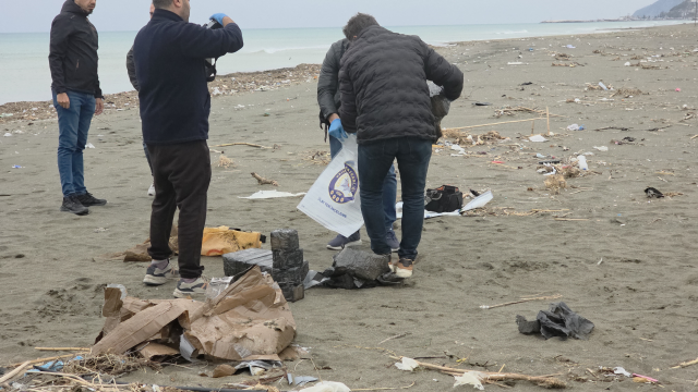 samandagda dalgalar uyusturucu 19707362 2735 2 m