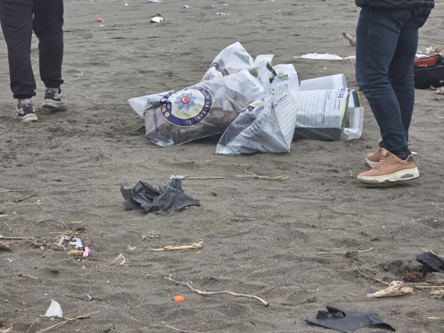 samandagda dalgalar uyusturucu 19707362 9657 4 m