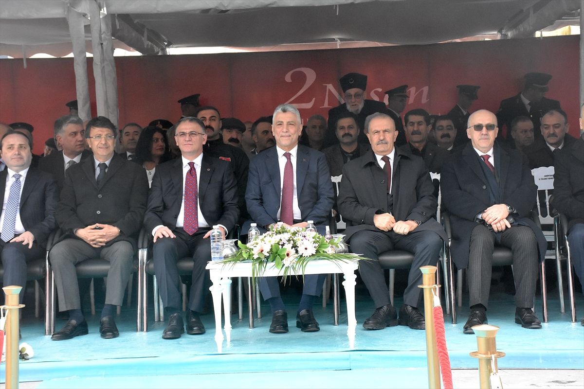 Ticaret Bakanı Bolat, Van'ın düşman işgalinden kurtuluşunun 108. yıl dönümü törenine katıldı Açıklaması