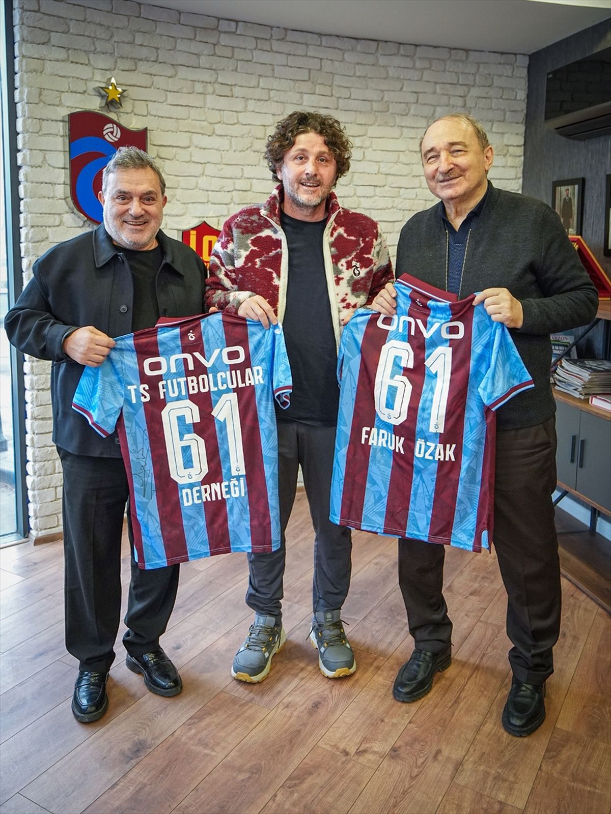 Trabzonspor Teknik Direktörü Fatih Tekke'ye ziyaret
