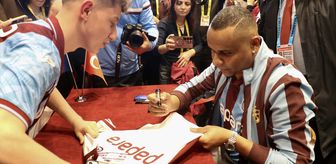 Trabzonspor'un eski futbolcusu Jaja, bordo-mavili taraftarlarla buluştu