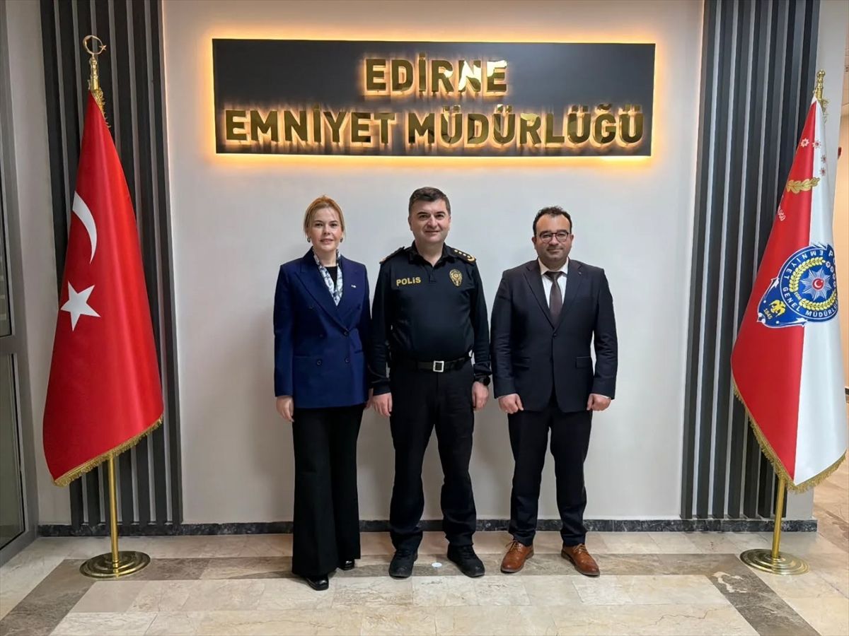Türk Kızılay Edirne Şube Başkanı Baytar, Emniyet Müdürü Ayhan'ı ziyaret etti