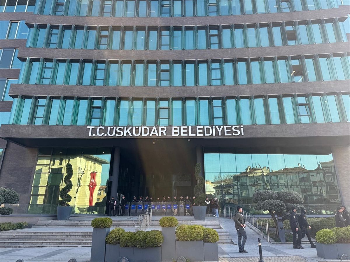 Üsküdar Belediyesine yönelik usulsüzlük soruşturmasında 20 şüpheli gözaltına alındı