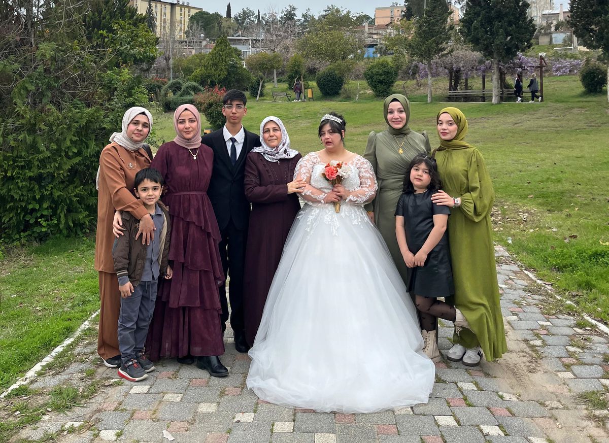 Down sendromlu Gülayfer'in gelinlik giyme hayali gerçek oldu