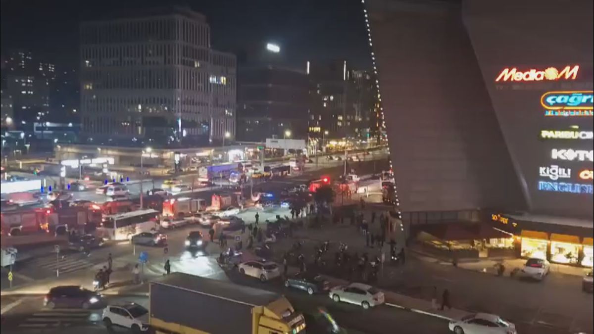 Kağıthane'de alışveriş merkezinde yangın -2 / Ek görüntü
