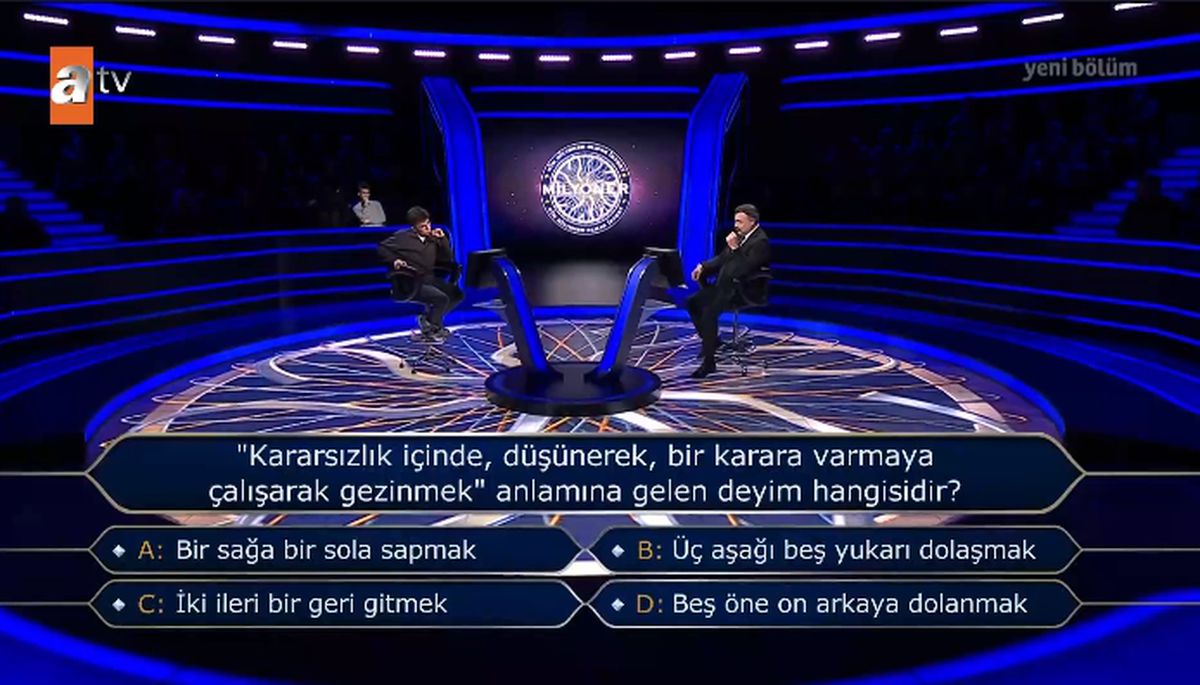 "Kararsızlık içinde, düşünerek, bir karara varmaya çalışarak gezinmek" anlamına gelen deyim hangisidir?