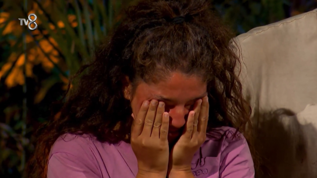 seren ay cetin survivordan dis 0f328ec215 8266 3 m