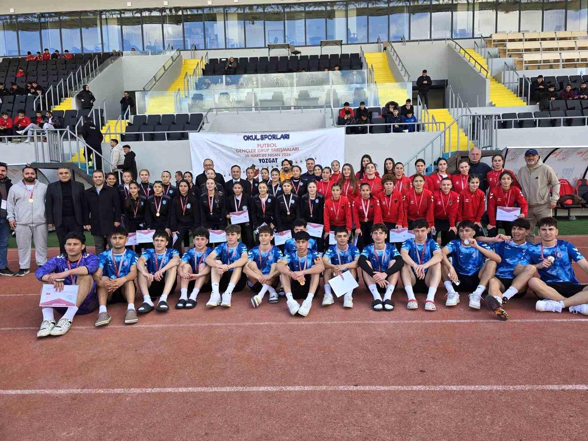 Yozgat'ta 288 sporcunun katıldığı Okul Sporları Futbol Müsabakaları tamamlandı