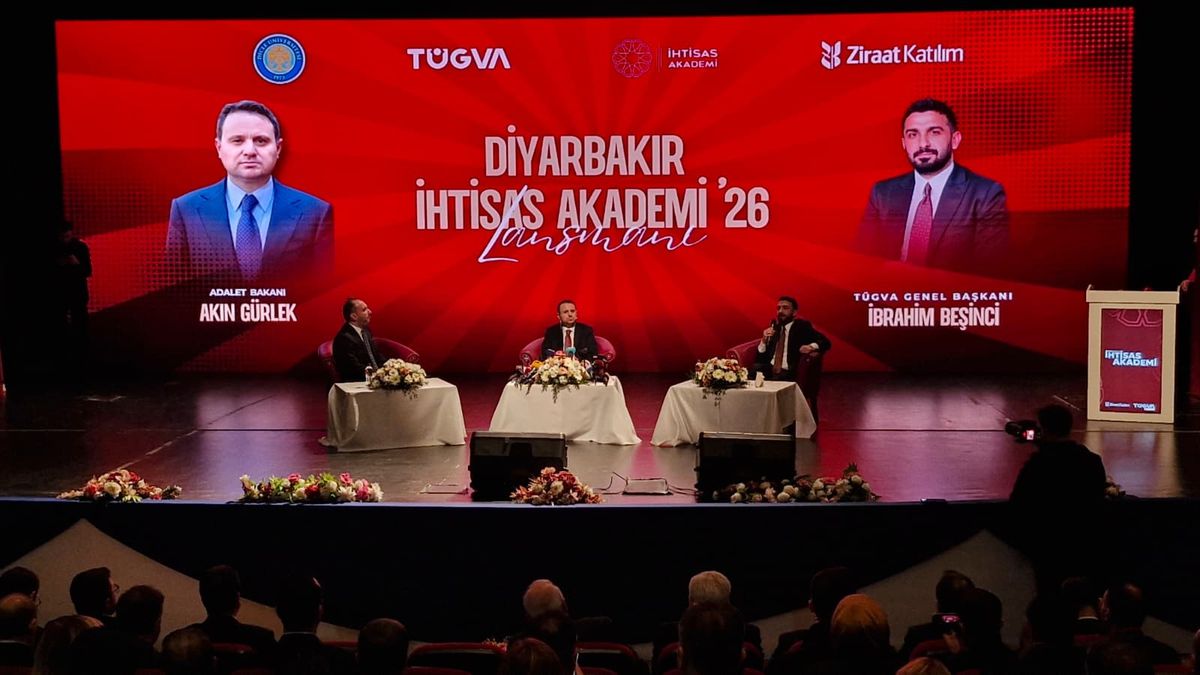 'SOSYAL MEDYADAKİ HAYATLAR GERÇEK DEĞİL'