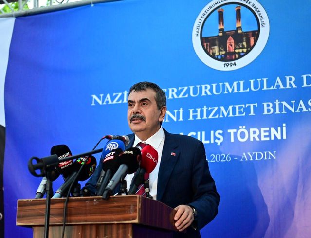 Bakan Tekin, Nazilli’de Erzurumlular Derneği’nin açılışına katıldı