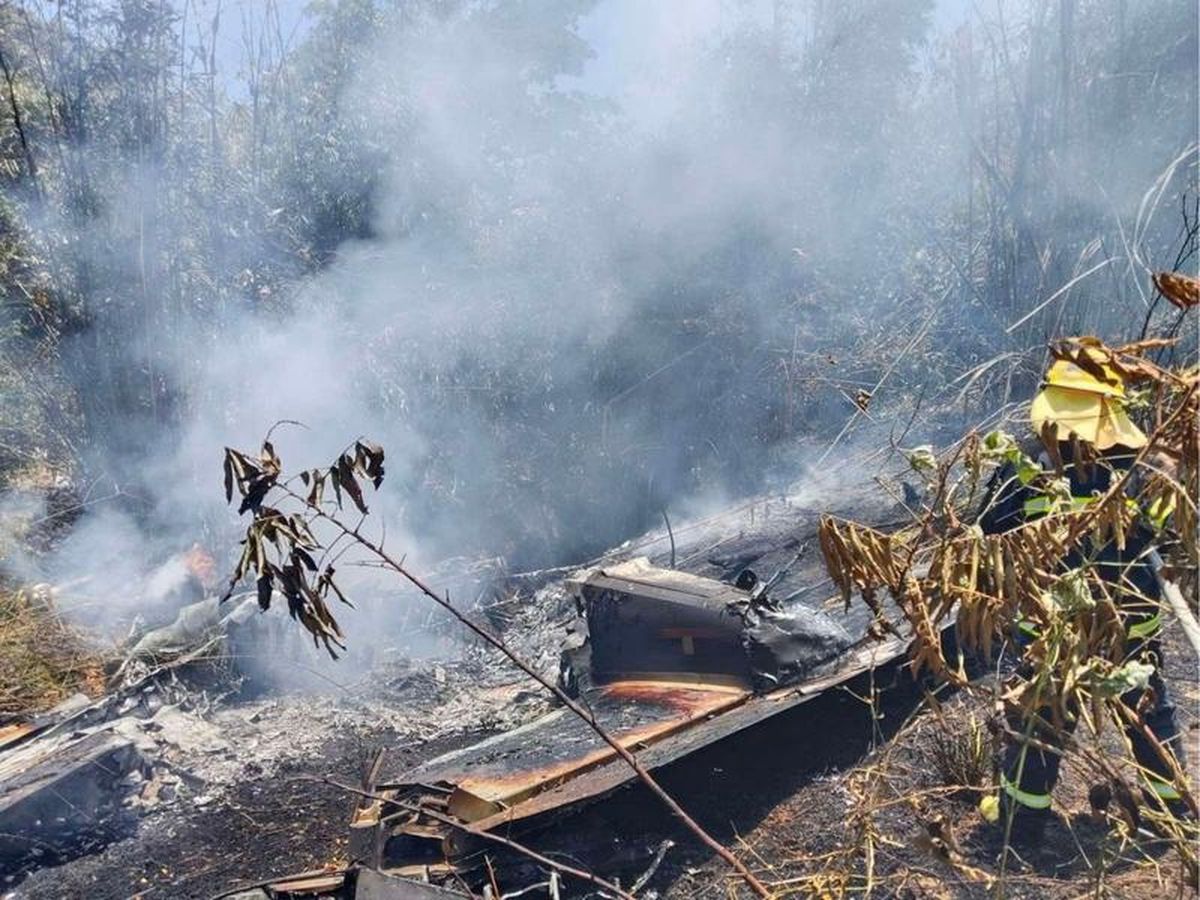 Filipinler'de Kargo Uçağı Düştü: 2 Pilot Hayatını Kaybetti