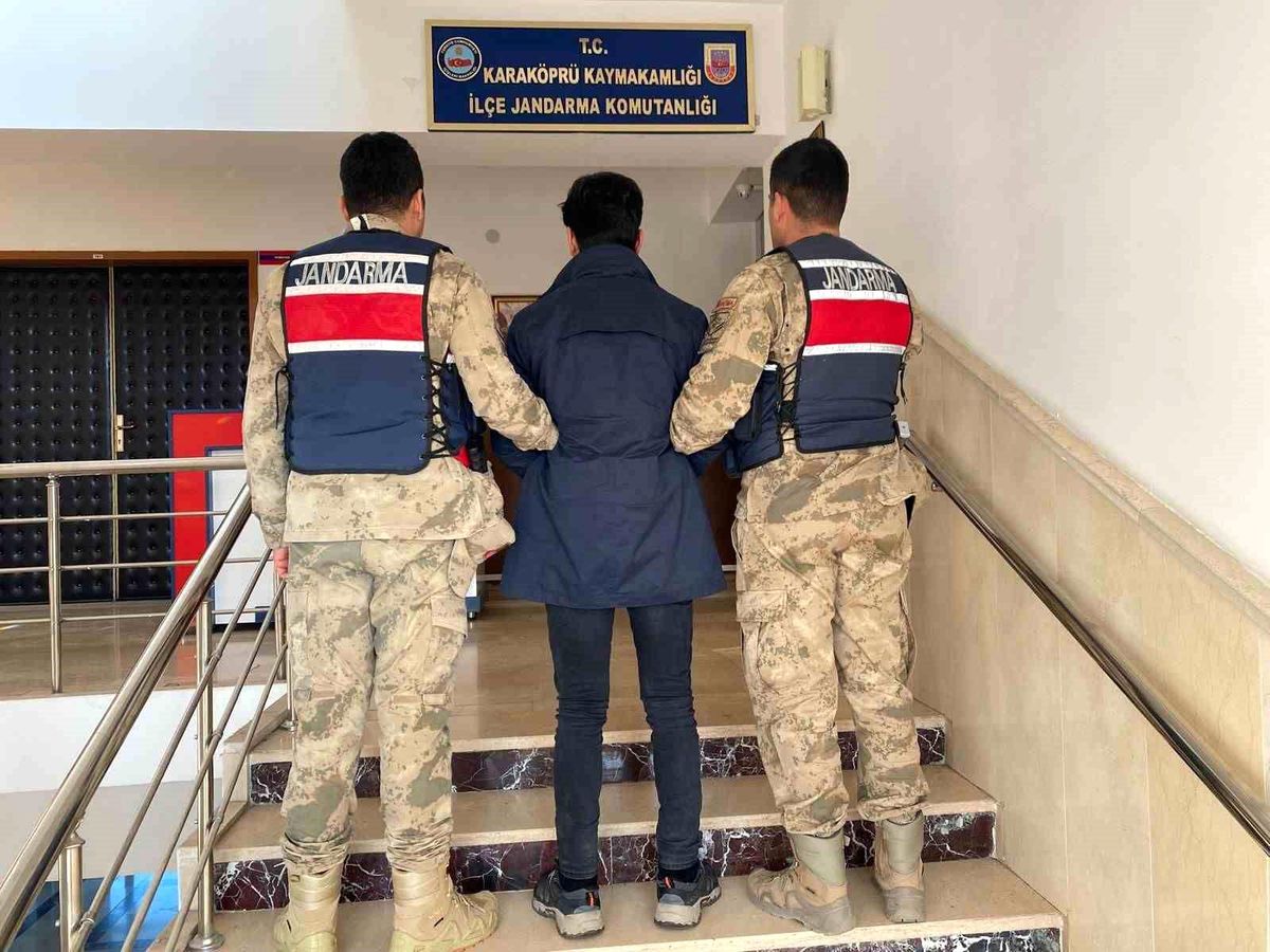 Hırsızlık suçundan aranan şahıs yakalandı