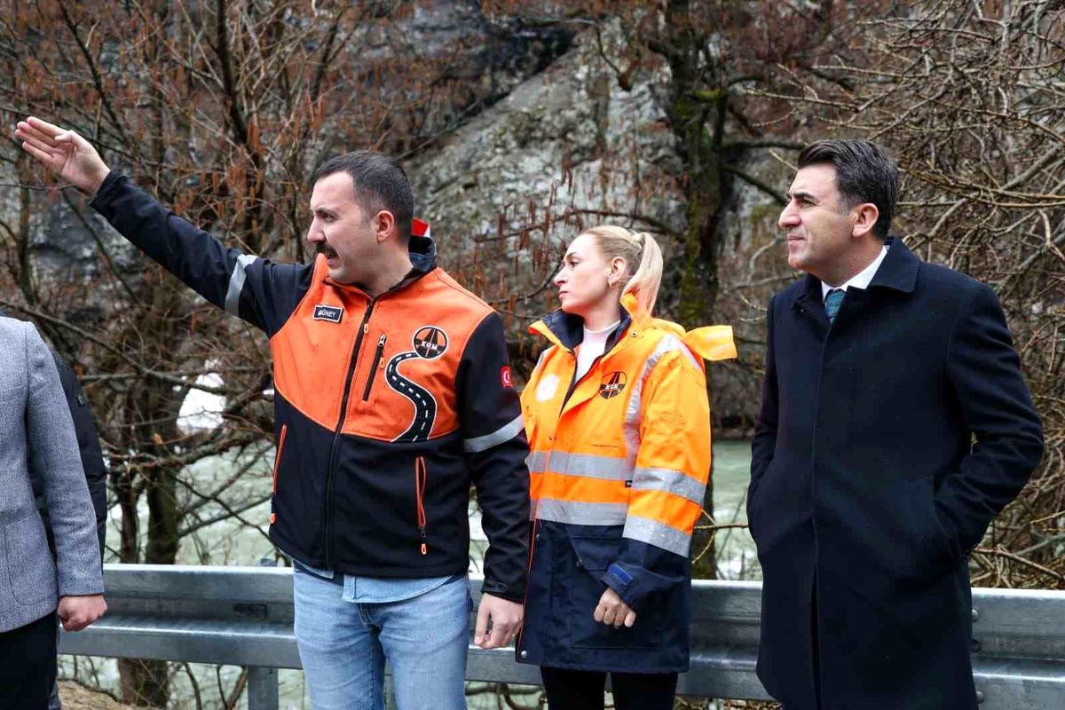 Ovacık yolunda tehlikeli virajlar genişletiliyor