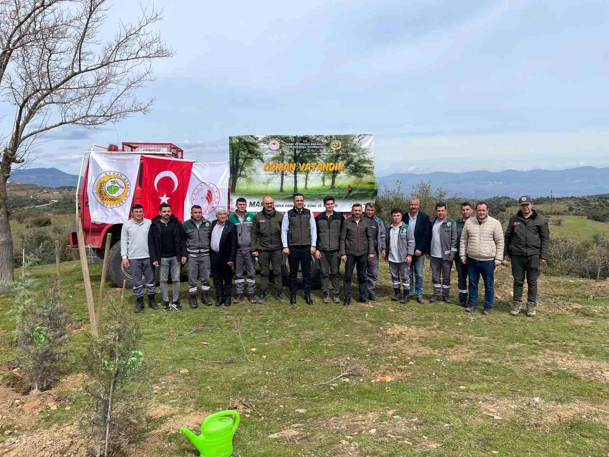 Sarıgöl'de öğrenciler doğa sevgisini sahada öğrendi