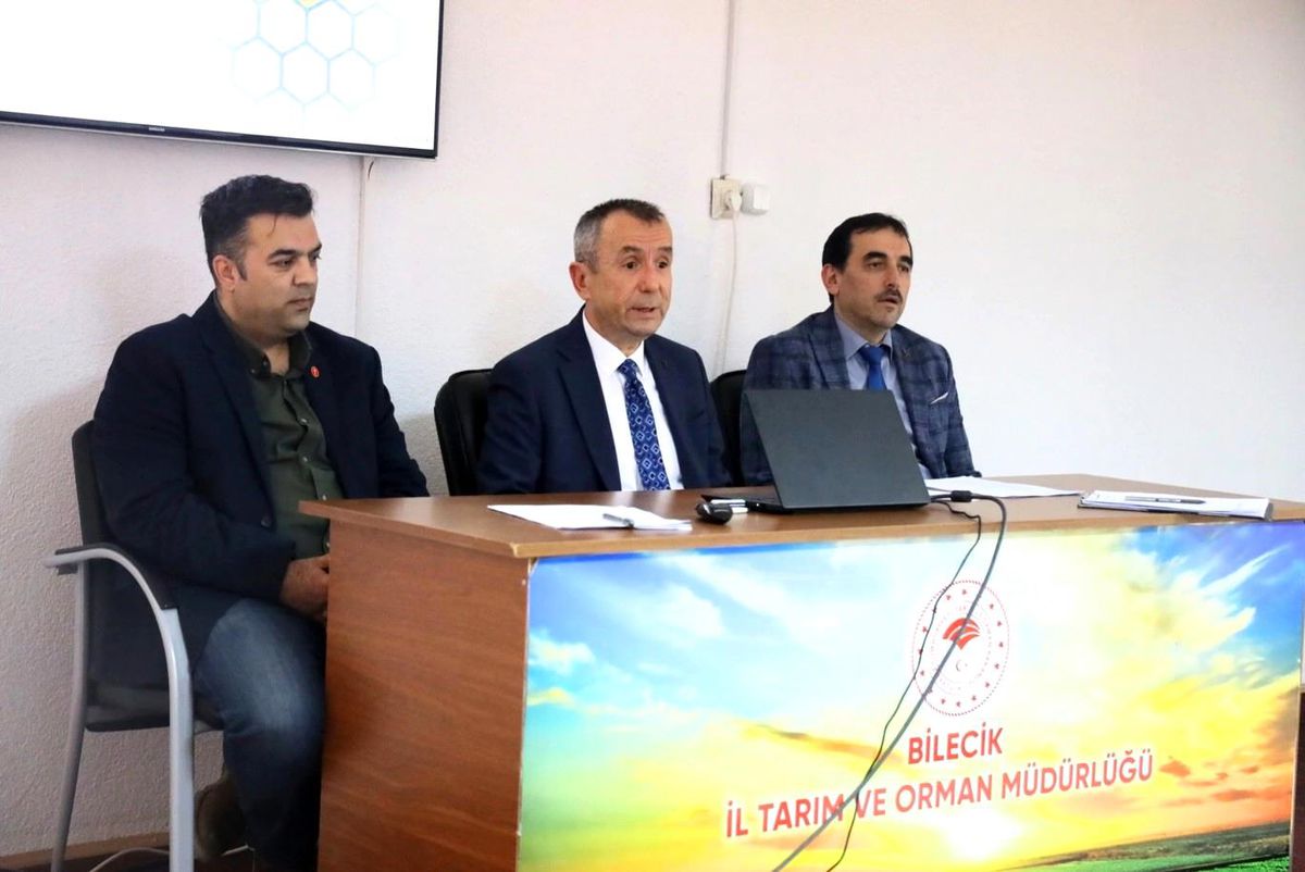 Bilecik'te hayvan hastalıklarıyla mücadele konuları masaya yatırıldı