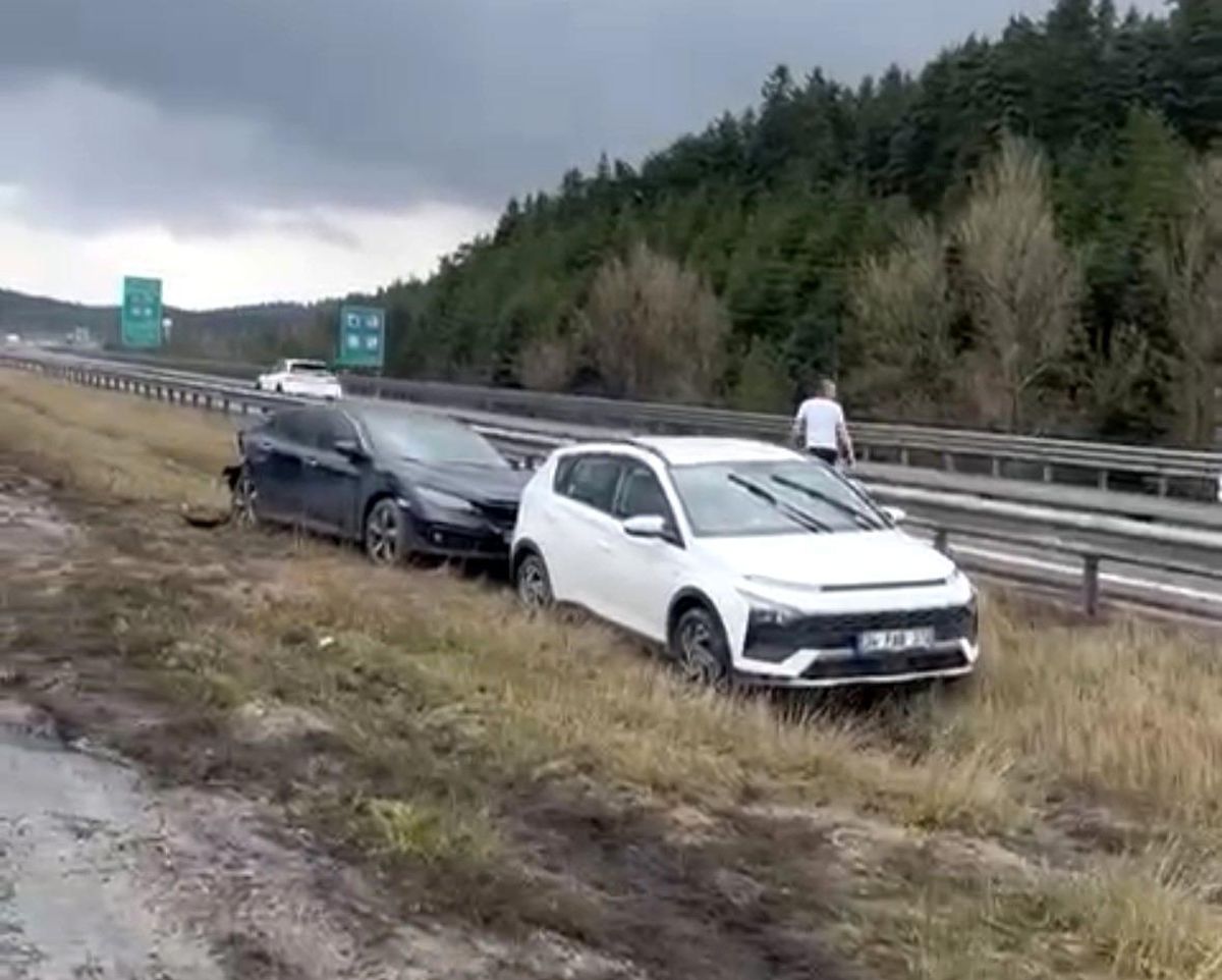 Bolu'da TEM Otoyolu'nda 10 araçlı zincirleme kaza: 6 yaralı