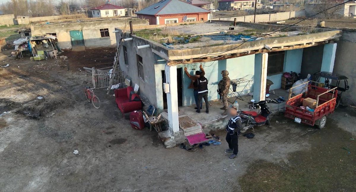 Iğdır'da zehir tacirlerine darbe: 12 adrese operasyon, 9 tutuklama