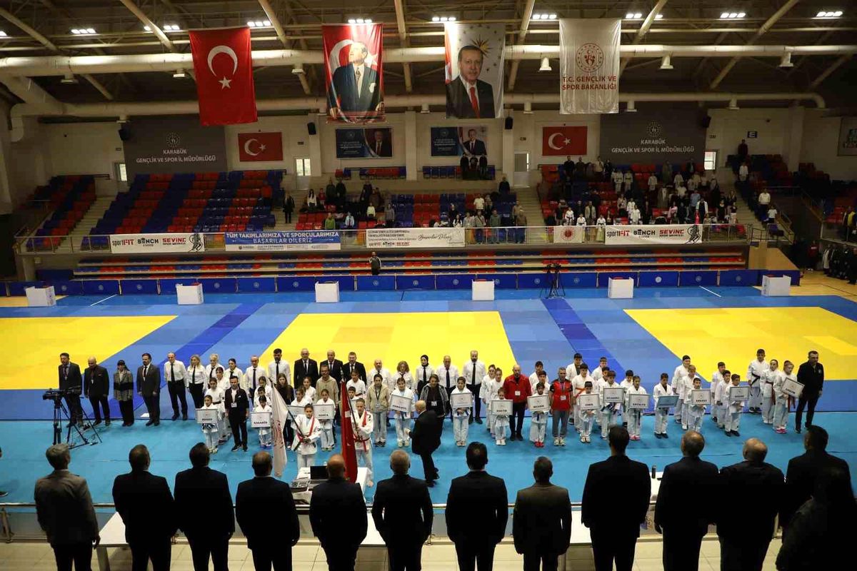 Karabük'te Ju Jitsu Şampiyonası başladı