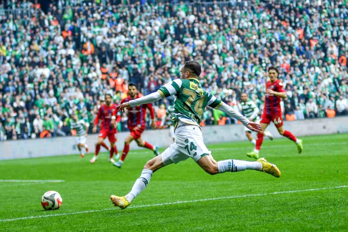 Nesine 2. Lig: Bursaspor: 2 Mardin 1969 Spor: 0