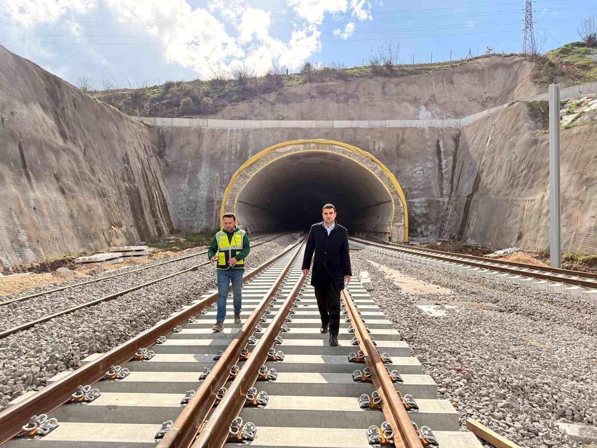"Osmaneli-Bursa-Bandırma Hızlı Tren Hattı Projesi" çalışmaları yerinde incelendi