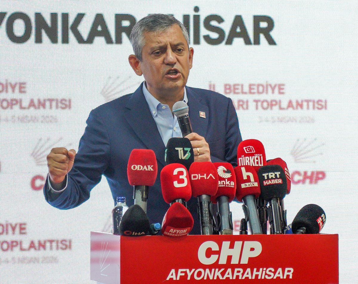 Özgür Özel: Türkiye dışında bir tırnak makasım varsa ispatlayın
