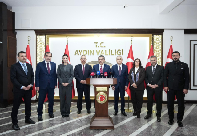 toplantiya geciken seda sariba 1eea866e5b 1882 4 m