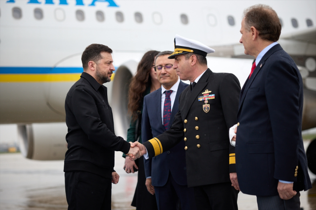 ukrayna lideri zelenski istanb 19716273 6940 1 m