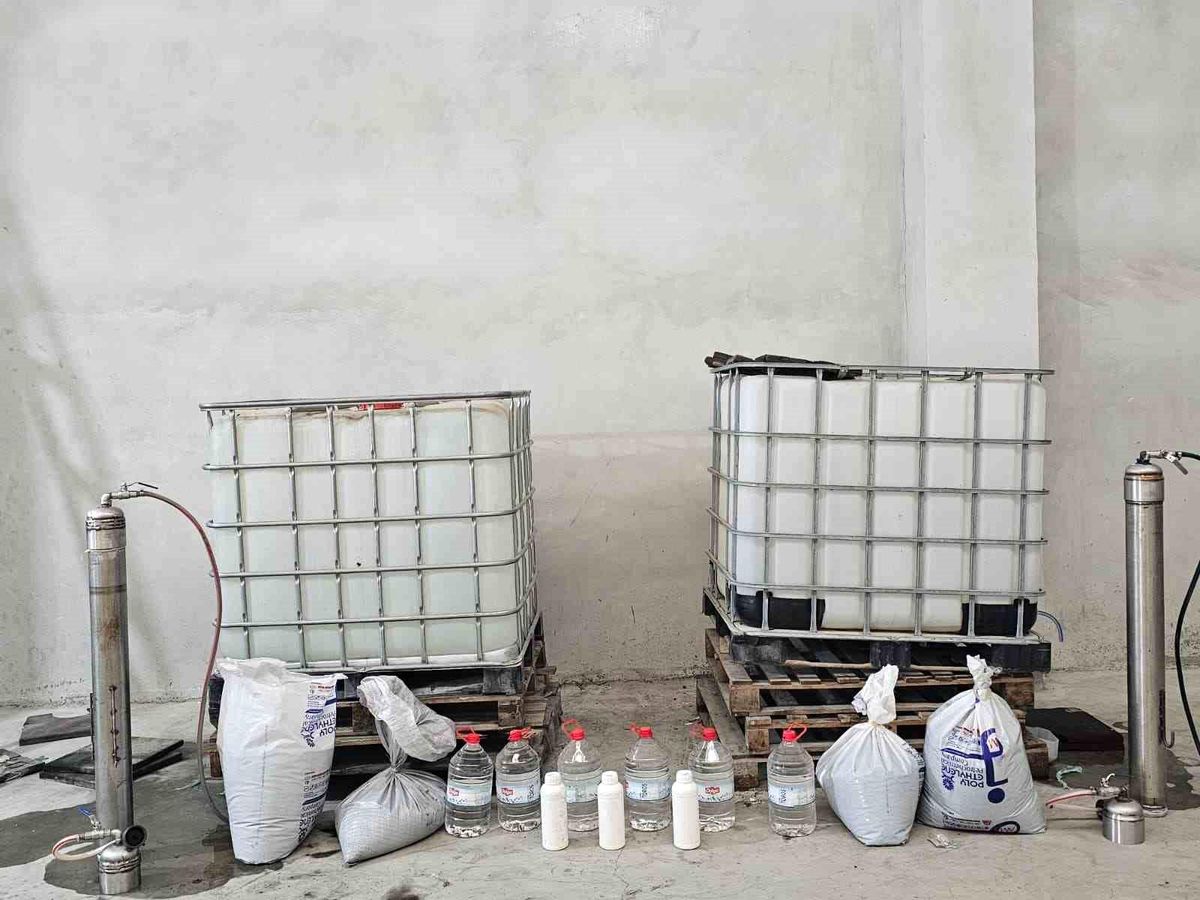 Adana'da sahte alkol operasyonu: 1 ton etil alkol ele geçirildi