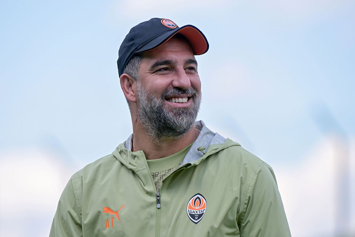 Arda Turan'ın Shakhtar Donetsk'i liderliği geri aldı