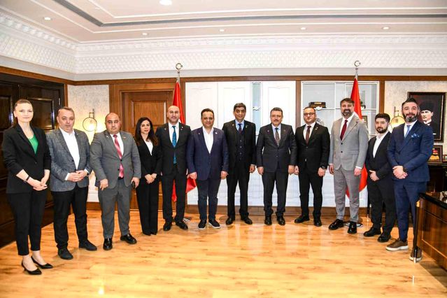 Azerbaycan heyetinden Trabzon’a sağlık turizmi çıkarması