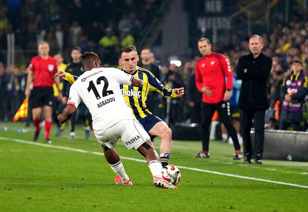 Beşiktaş 2 maç sonra Kadıköy'de kaybetti