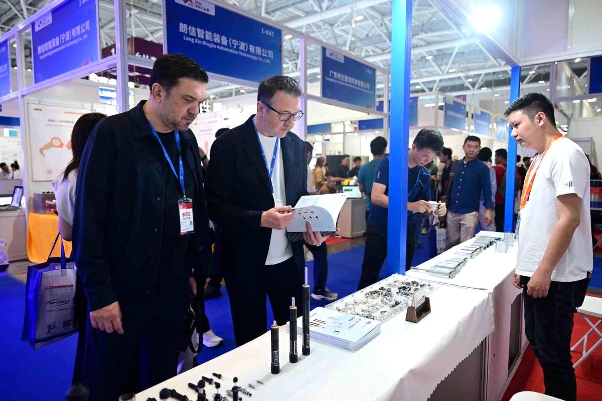 Bursa makine sektörü temsilcileri ITES China Fuarı'na çıkarma yaptı