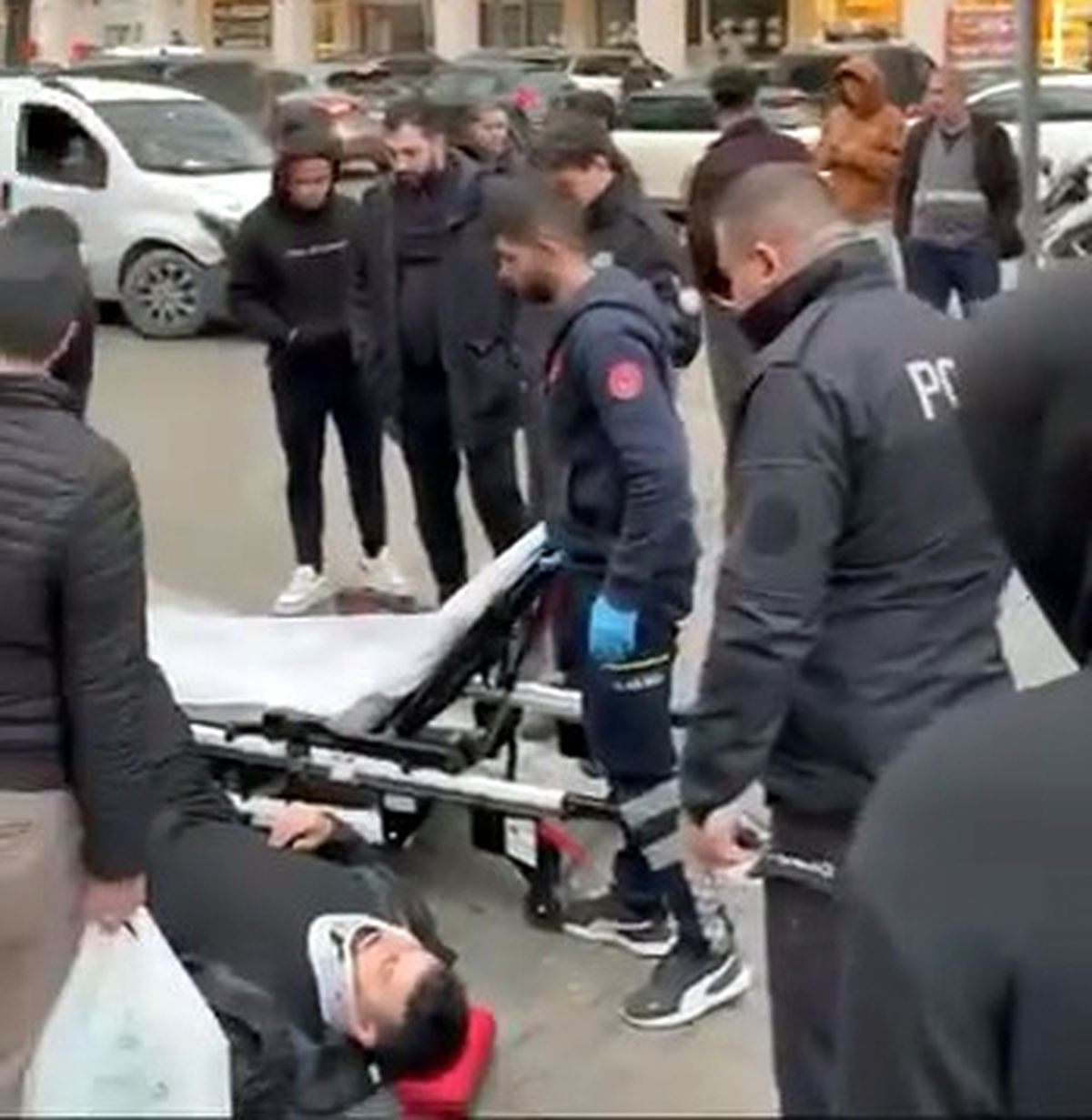 Esenyurt'ta trafik tartışmasında üzerine otomobil sürdüğü motokuryeyi yaraladı