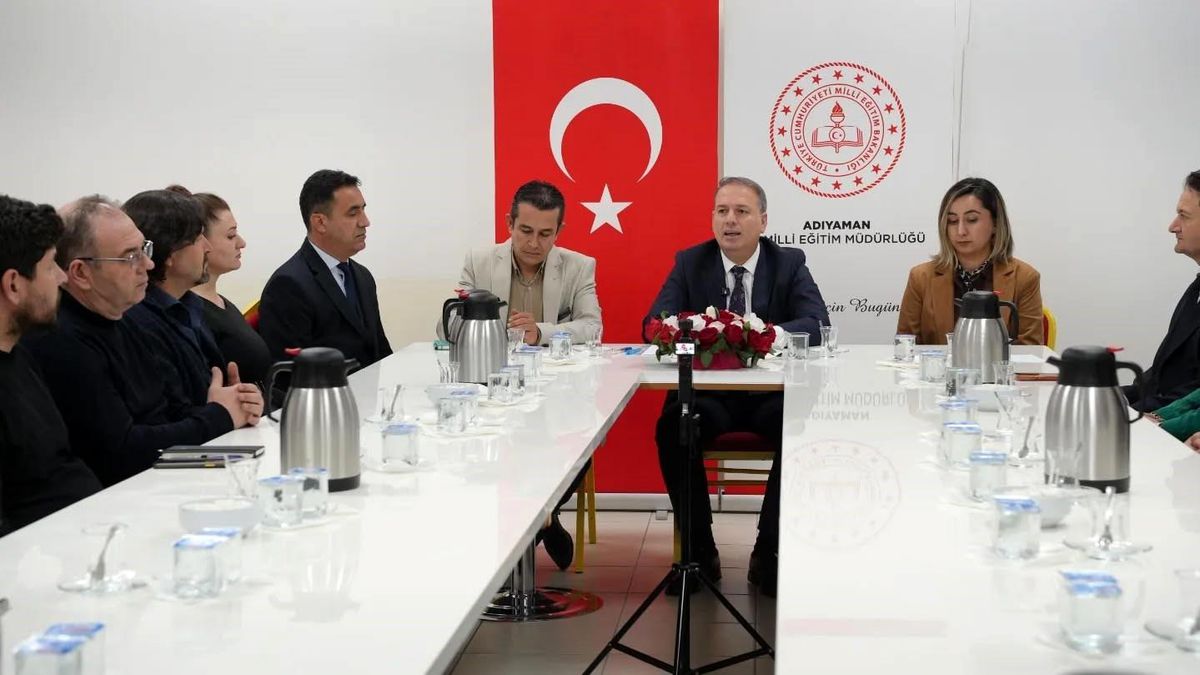 İl Milli Eğitim Müdürü Tosun, öğretmenlerle buluştu