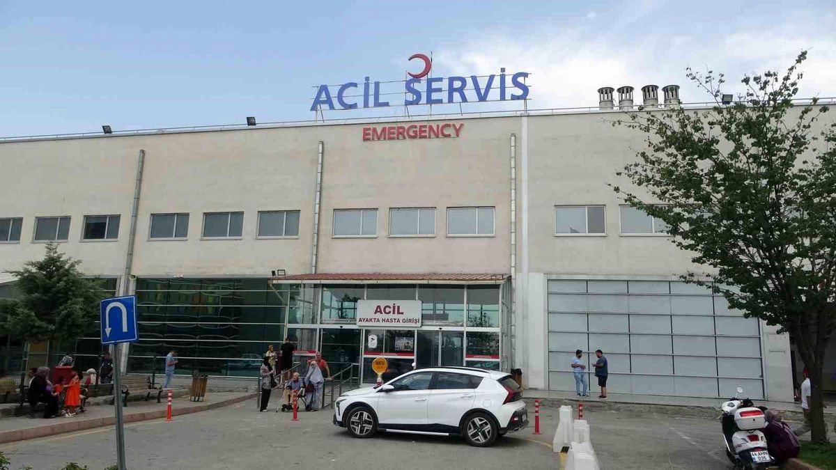 Malatya'da iki otomobil çarpıştı: 3 yaralı