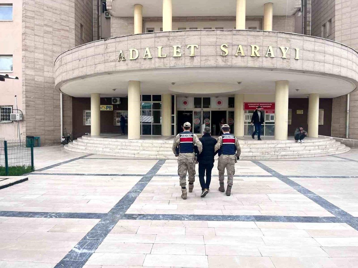 Şanlıurfa'da dolandırıcılıktan aranan şahıs yakalandı
