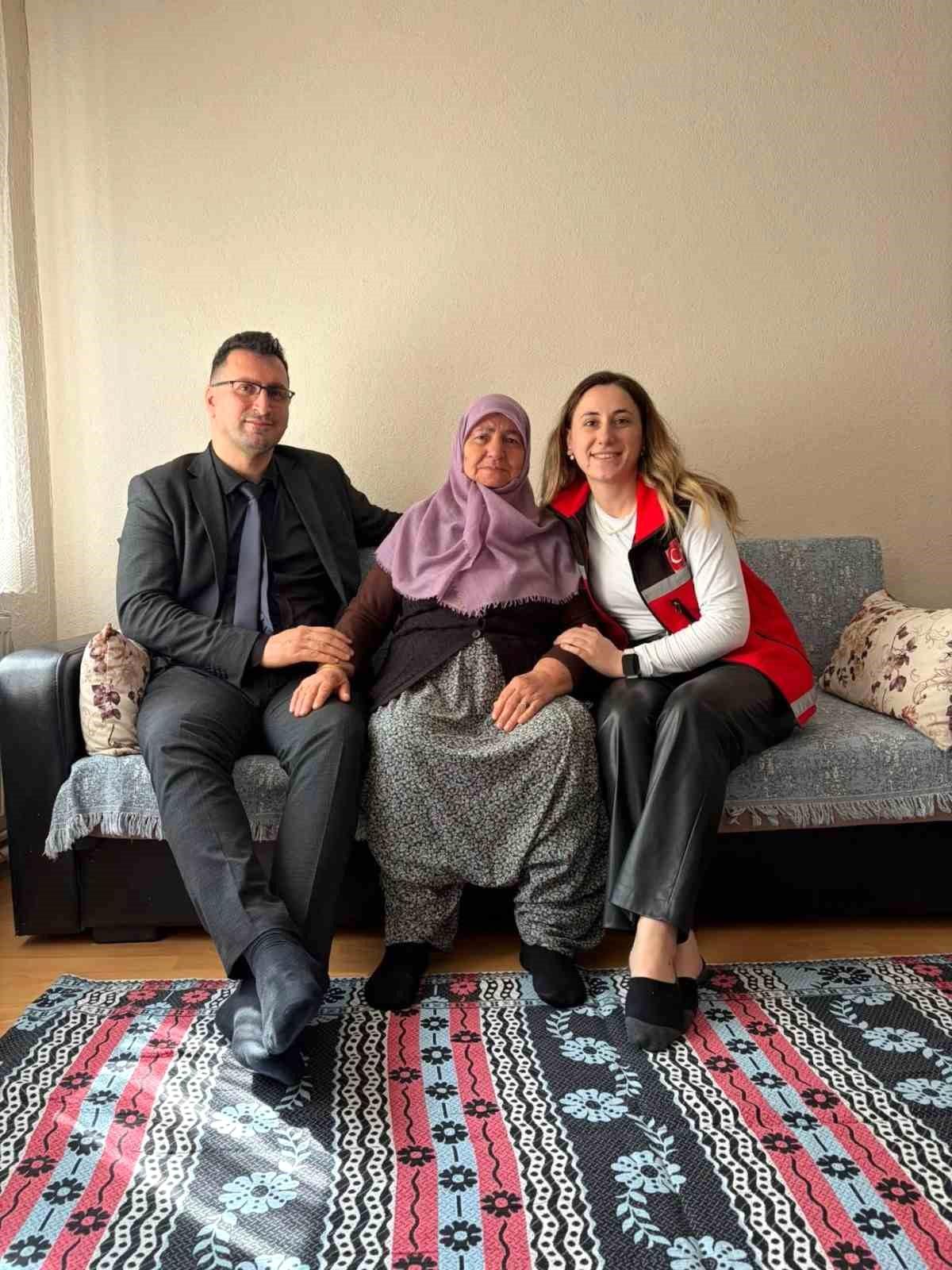 Şehit Mithat Çolak'a Anlamlı Ziyaret