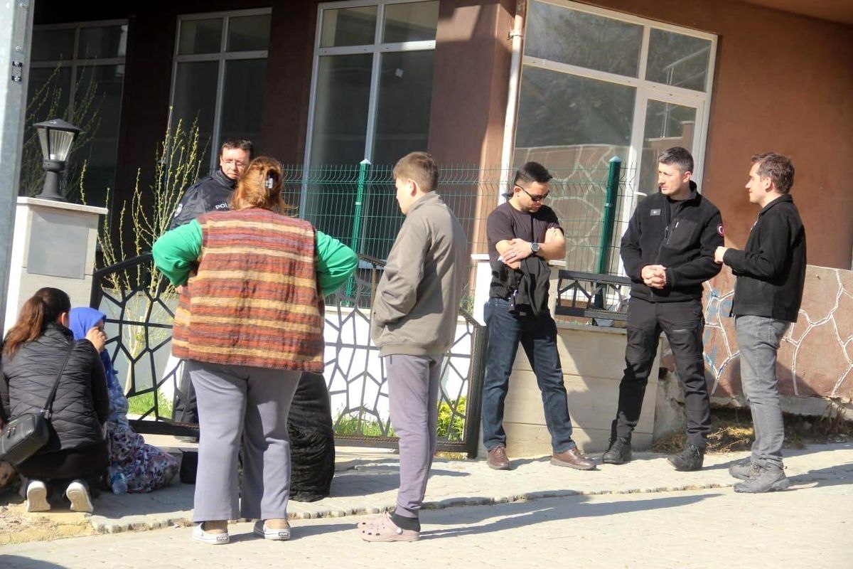 Tartıştığı eşini av tüfeğiyle öldürdü