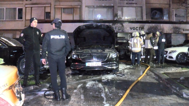 15 роскошных автомобилей сгорели за одну ночь