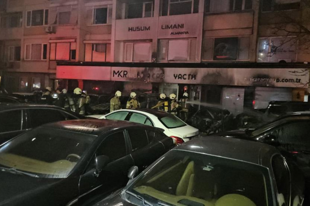 15 роскошных автомобилей сгорели за одну ночь