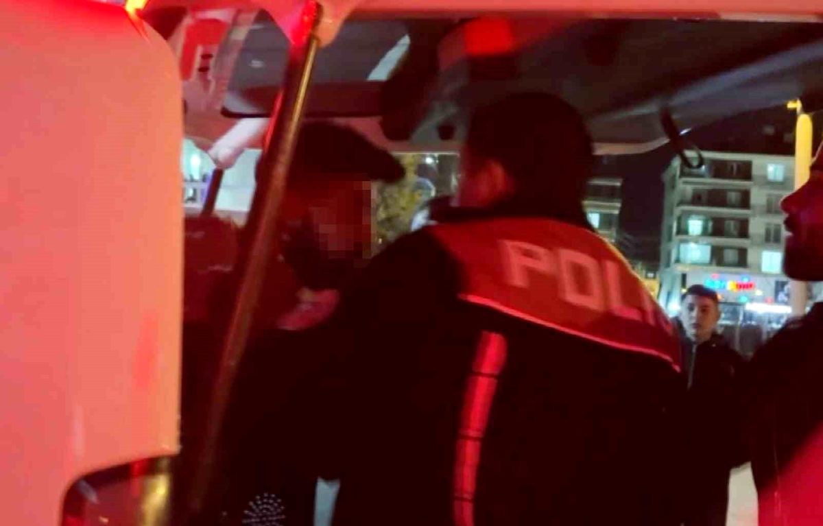Aksaray'da "evimi bastı" kavgası polisin müdahalesiyle son buldu